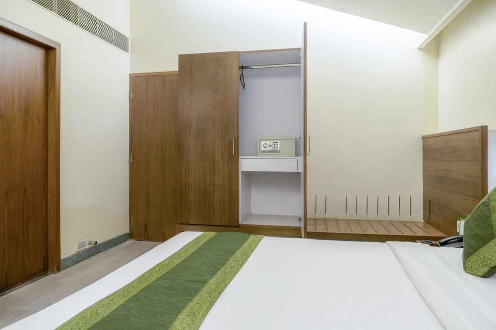 Hotel Mint Koregaon Park Next To Osho Ashram