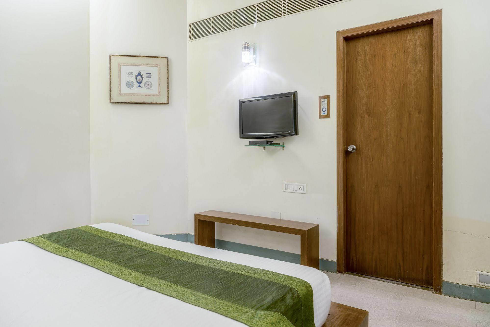 Hotel Mint Koregaon Park Next To Osho Ashram