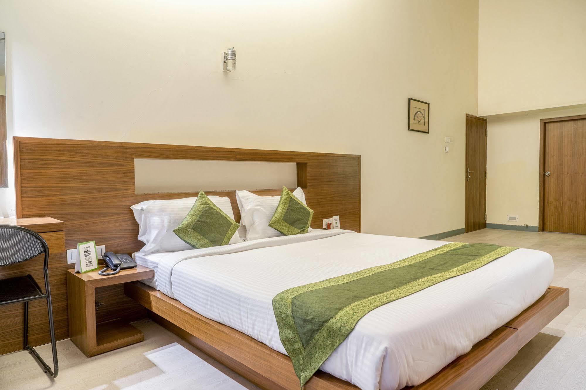 Hotel Mint Koregaon Park Next To Osho Ashram