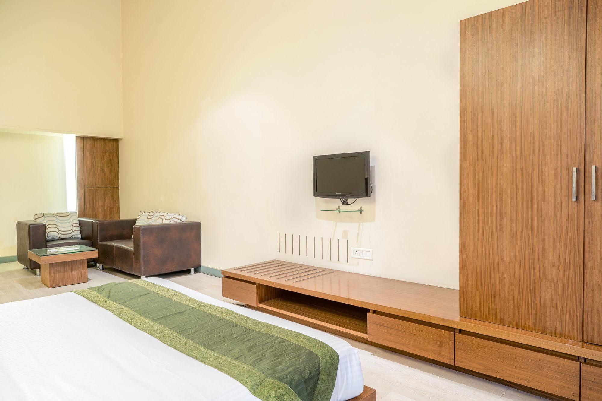 Hotel Mint Koregaon Park Next To Osho Ashram