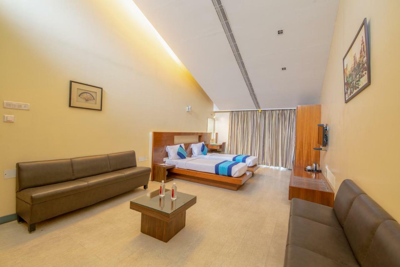 Mint Koregaon Park Next To Osho Ashram Hotel Pune